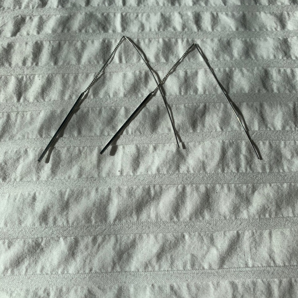 Silver dangly earrings